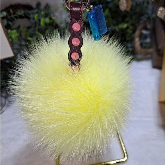 Authentic Fendi Pon Pon Charm NEW WITH AUTHENTICITY CARD - Picture 5 of 11